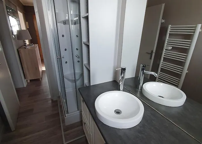 דירה Chez Carine Et Jonathan 1er Etage ג'רארדמר